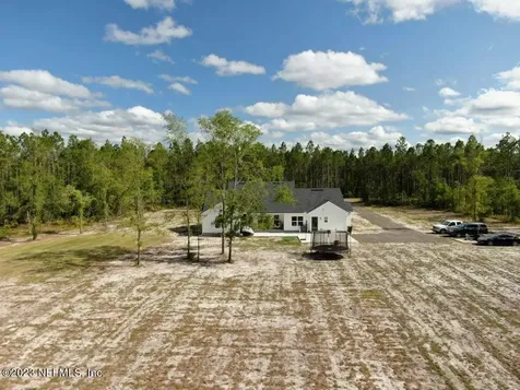 14097 Dunroven Drive Bryceville FL 32009