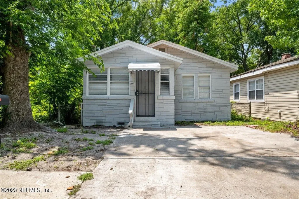 1994 W 21st Street Jacksonville FL 32209
