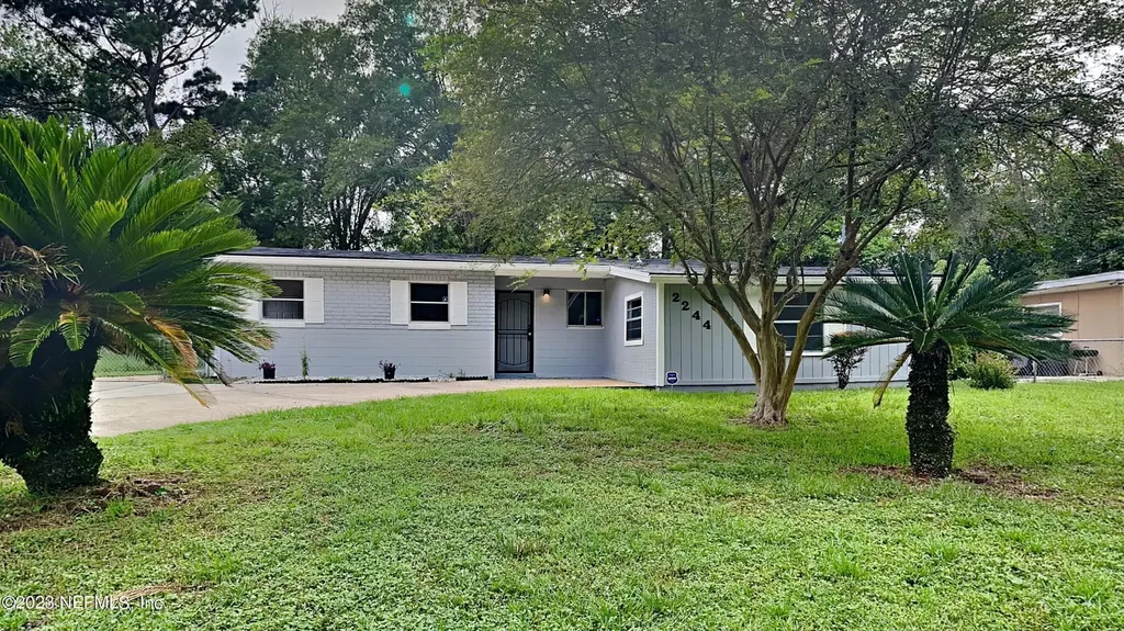 2244 Looking Glass Lane Jacksonville FL 32210