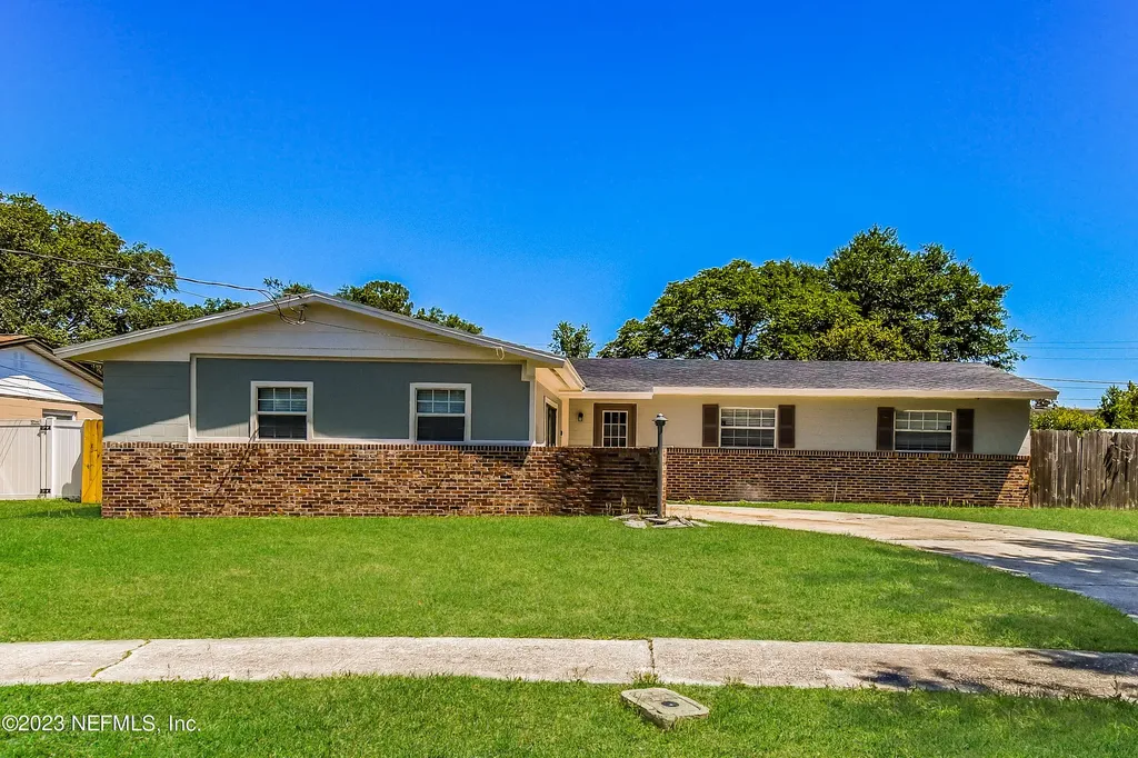 8215 Barracuda Road Jacksonville FL 32244