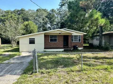 7323 Melvin Circle N Jacksonville FL 32210