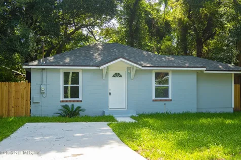8663 2nd Avenue Jacksonville FL 32208