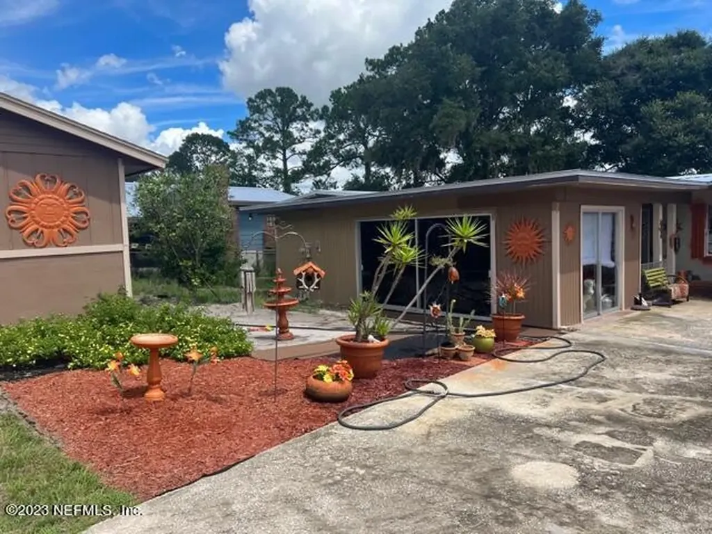 868 Lake Shore Terrace Interlachen FL 32148