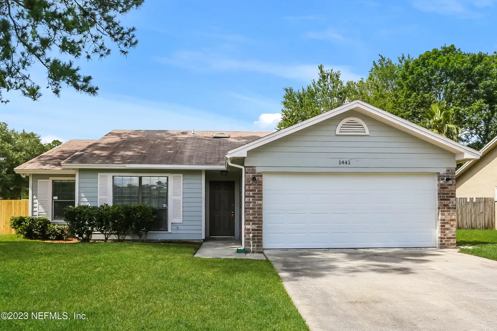 1441 Kingfisher Lane N Jacksonville FL 32218