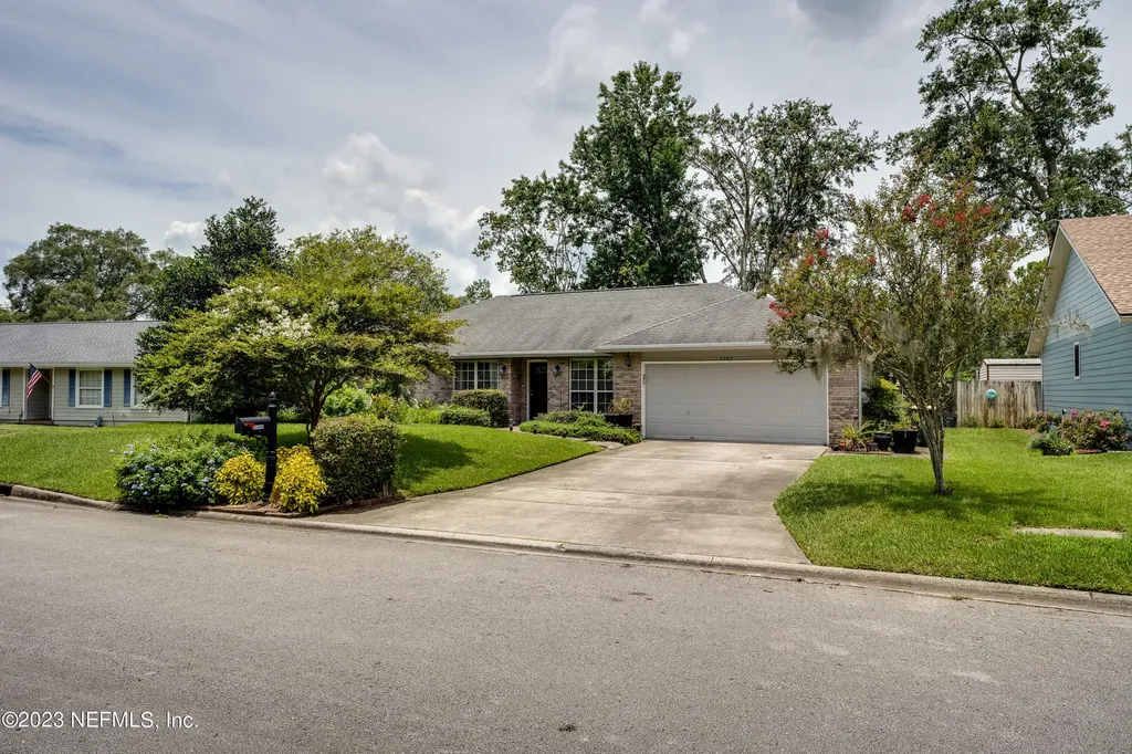 5245 Pond View Drive Jacksonville FL 32258