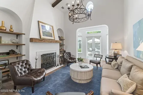 5086 Commissioners Drive Jacksonville FL 32224