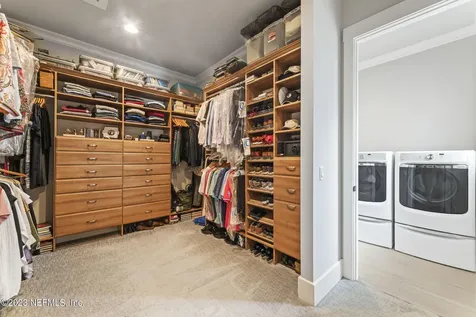 5086 Commissioners Drive Jacksonville FL 32224