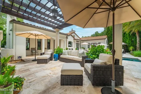 5086 Commissioners Drive Jacksonville FL 32224