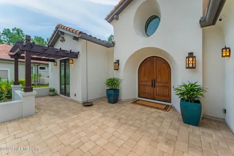5086 Commissioners Drive Jacksonville FL 32224