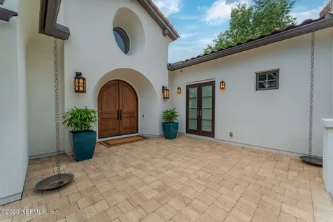 5086 Commissioners Drive Jacksonville FL 32224