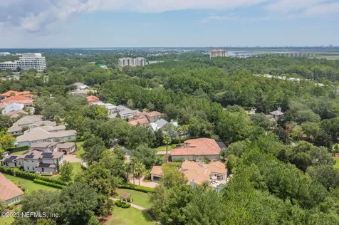 5086 Commissioners Drive Jacksonville FL 32224