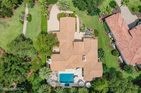 5086 Commissioners Drive Jacksonville FL 32224