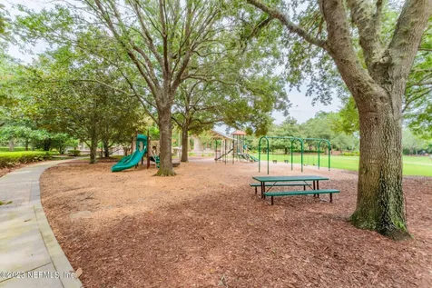 5086 Commissioners Drive Jacksonville FL 32224