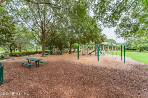 5086 Commissioners Drive Jacksonville FL 32224