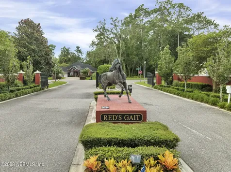 3809 Reds Gait Lane Jacksonville FL 32223