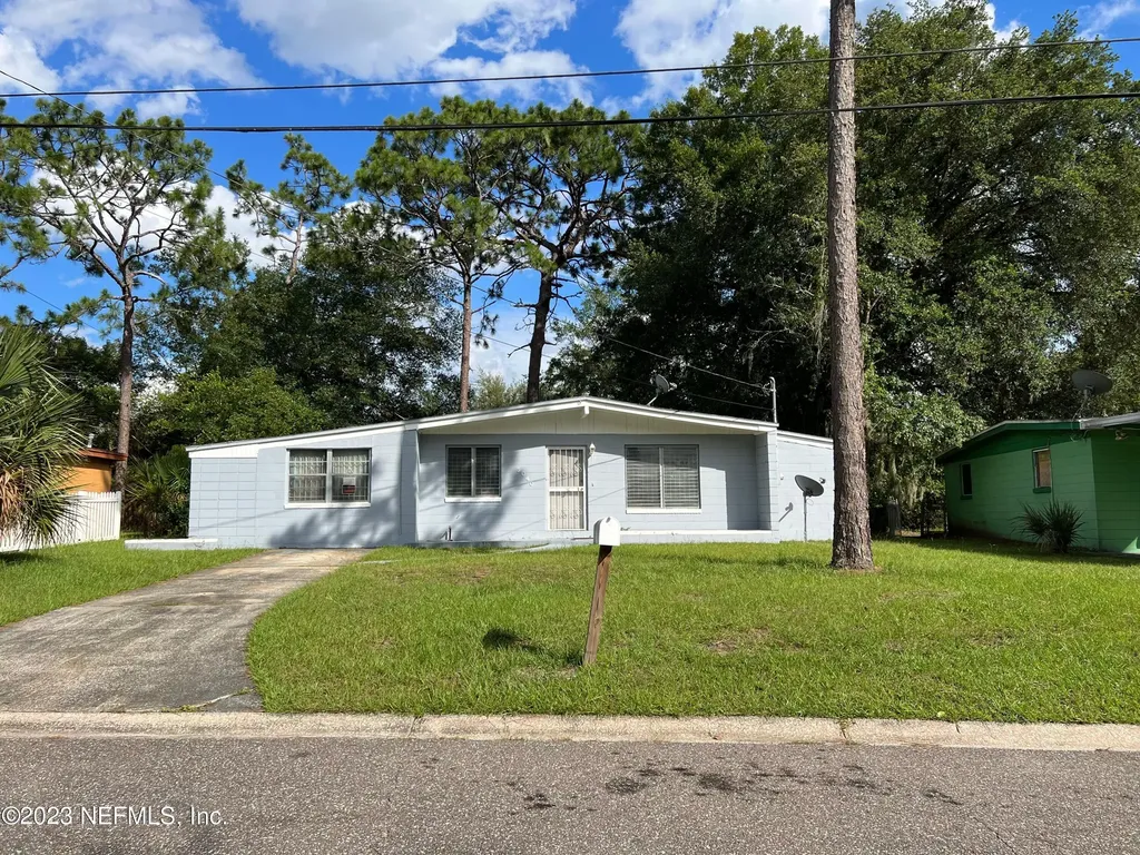 5040 Tallyho Avenue Jacksonville FL 32208