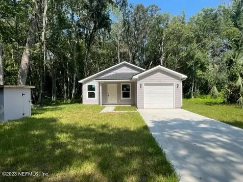 632 Daniels Street Hastings FL 32145