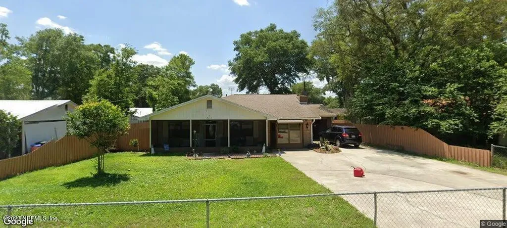 2409 Edgemoor Street Palatka FL 32177