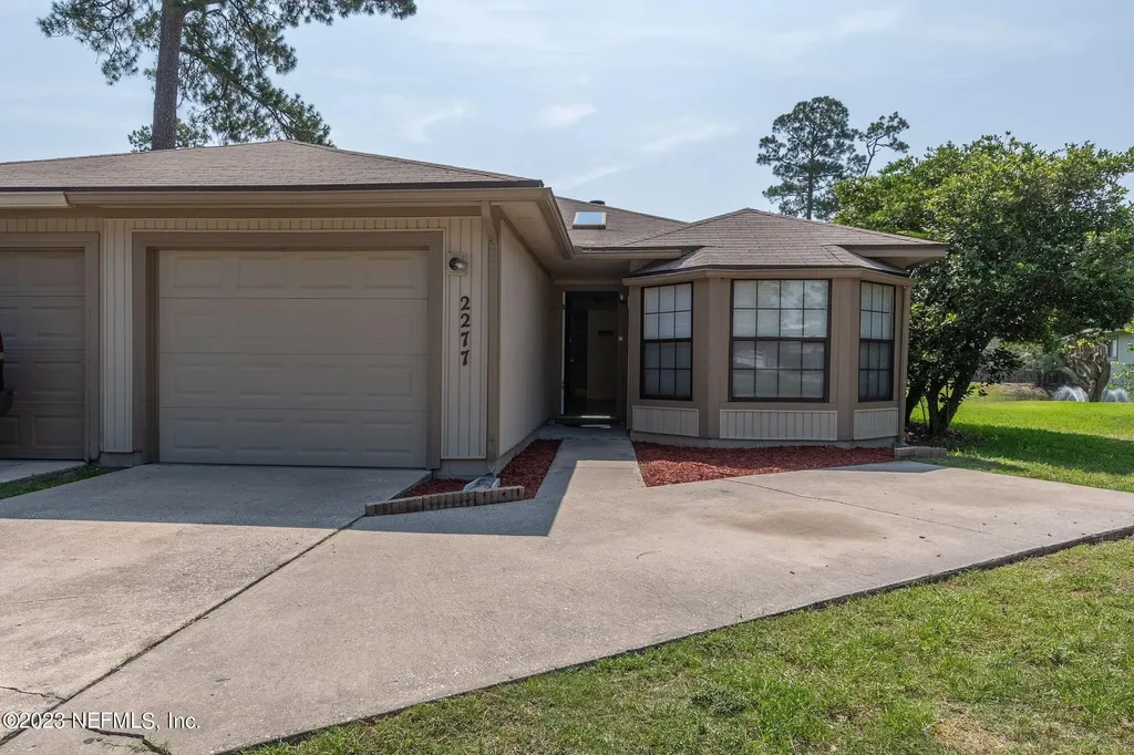 2277 Ironstone Drive W Jacksonville FL 32246