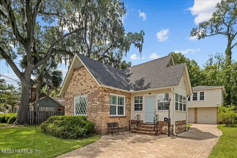 1004 Inwood Terrace Jacksonville FL 32207