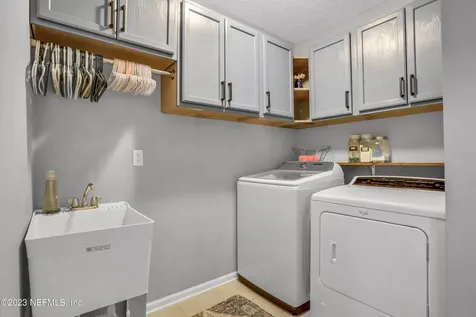 3530 Crossview Drive Jacksonville FL 32224