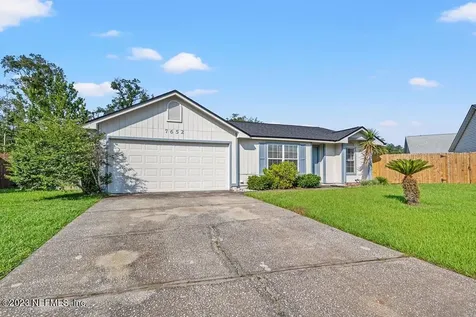 7652 Chelmsford Drive Jacksonville FL 32244