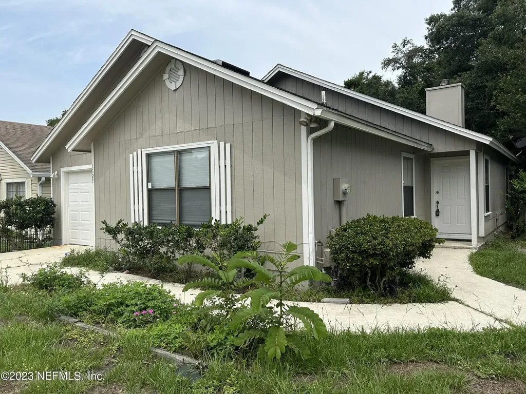 1127 Cove Landing Drive Jacksonville FL 32233