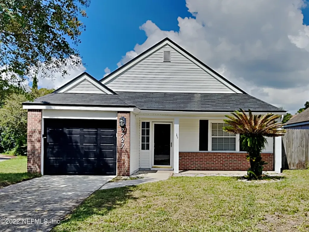 7727 Mystic Point Court W Jacksonville FL 32277