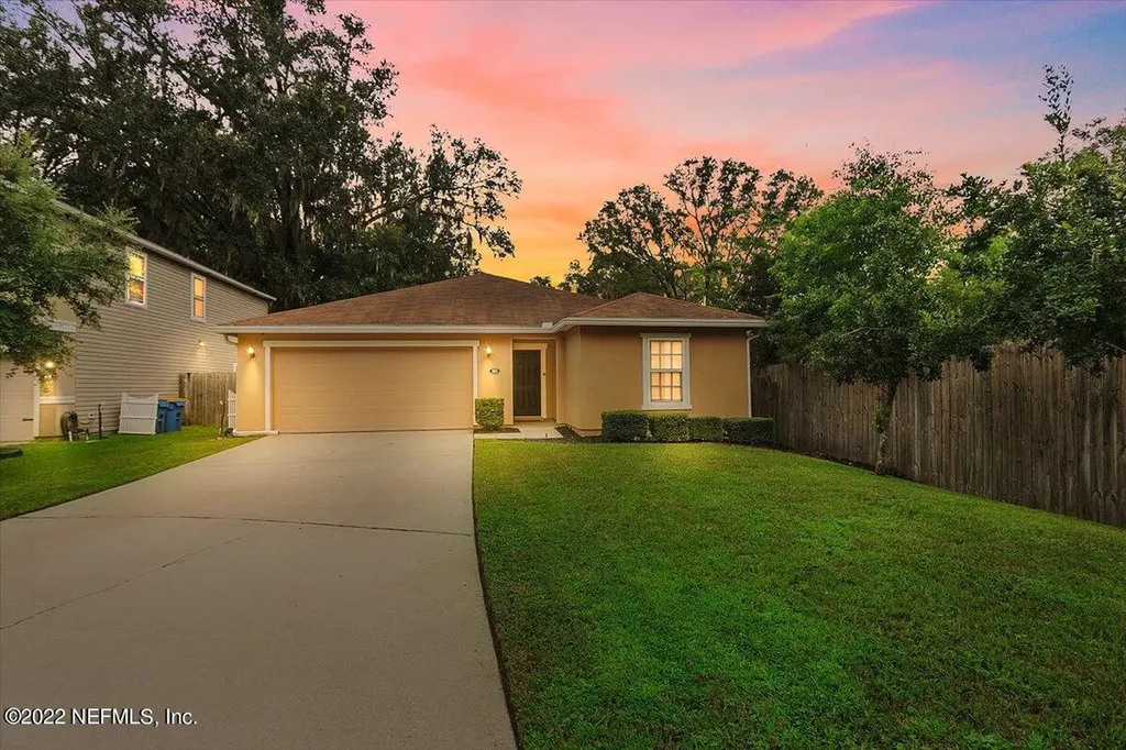 583 Worcester Court Jacksonville FL 32218