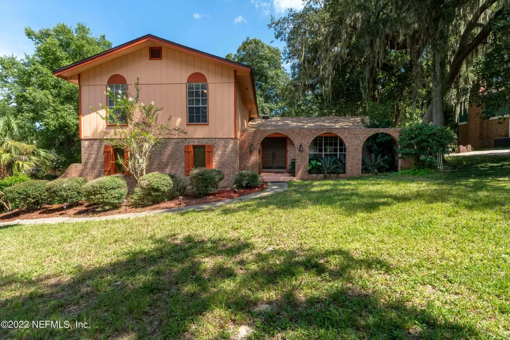 4231 Harbour Woods Road W Jacksonville FL 32225