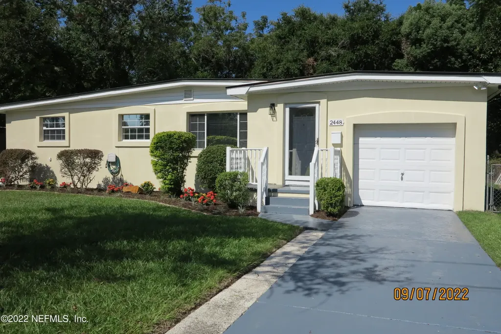 2448 Sam Road Jacksonville FL 32216