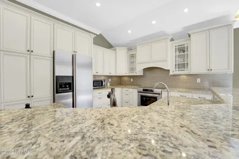 6146 Alpenrose Avenue Jacksonville FL 32256