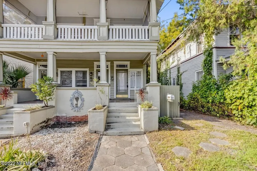2327 College Street Jacksonville FL 32204