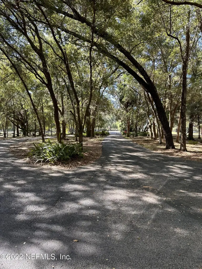 00-10 SE 265th Court Road Umatilla FL 32784