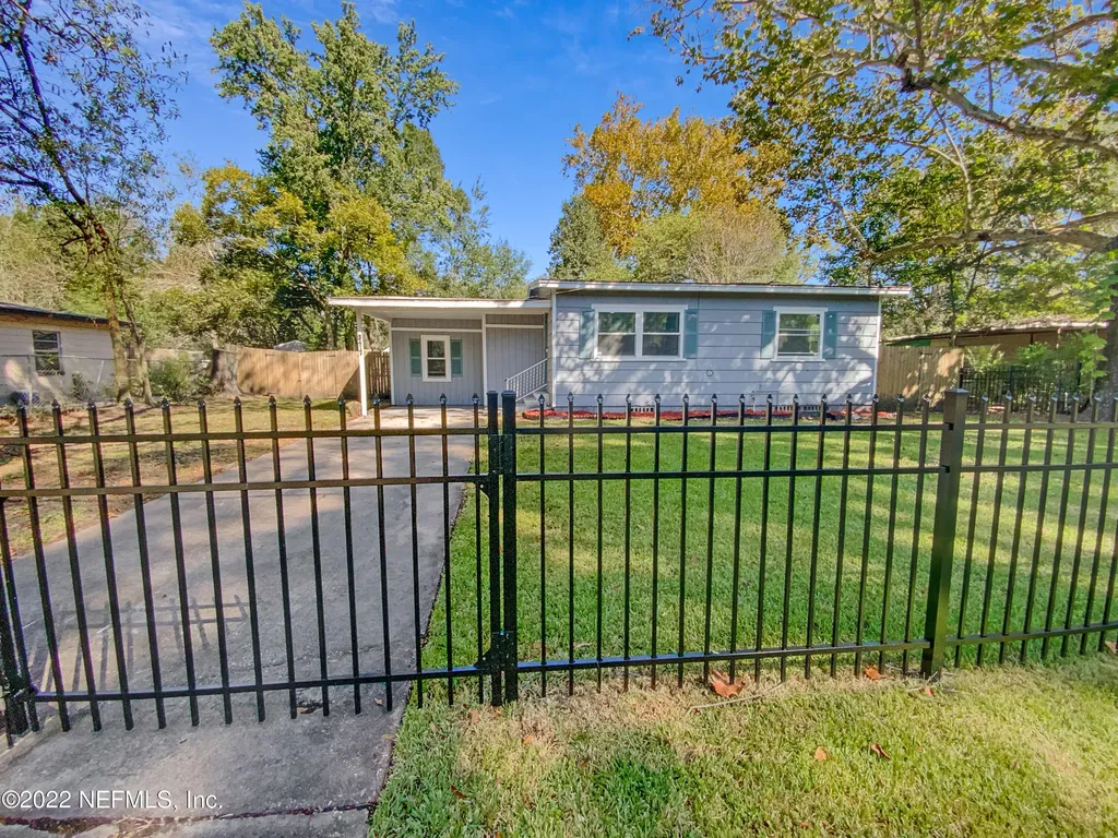 3417 Centerhill Drive N Jacksonville FL 32254
