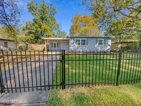 3417 Centerhill Drive N Jacksonville FL 32254