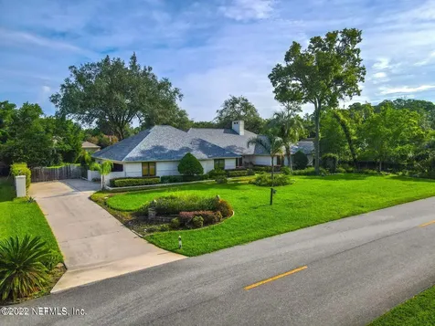 8309 Shady Grove Court Jacksonville FL 32256