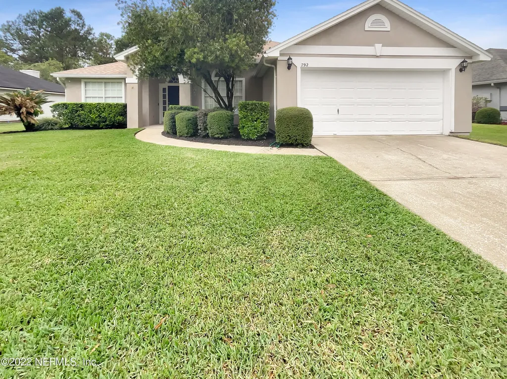792 Pleasure Bay Drive Jacksonville FL 32225