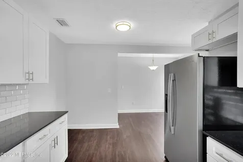 470 W 63rd Street Jacksonville FL 32208