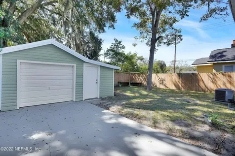 470 W 63rd Street Jacksonville FL 32208