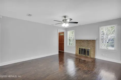 470 W 63rd Street Jacksonville FL 32208