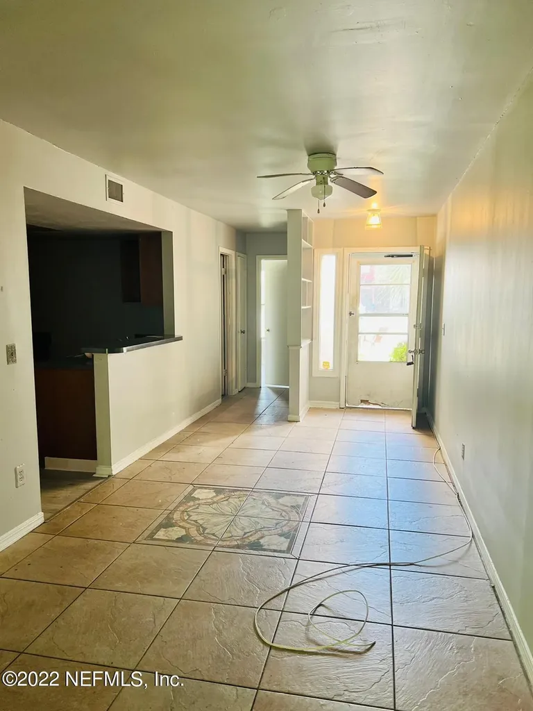 7649 Melissa Court N Jacksonville FL 32210
