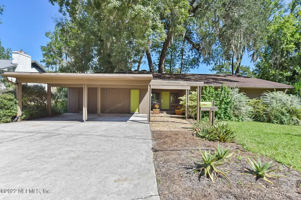 1652 Shirl Lane Jacksonville FL 32207