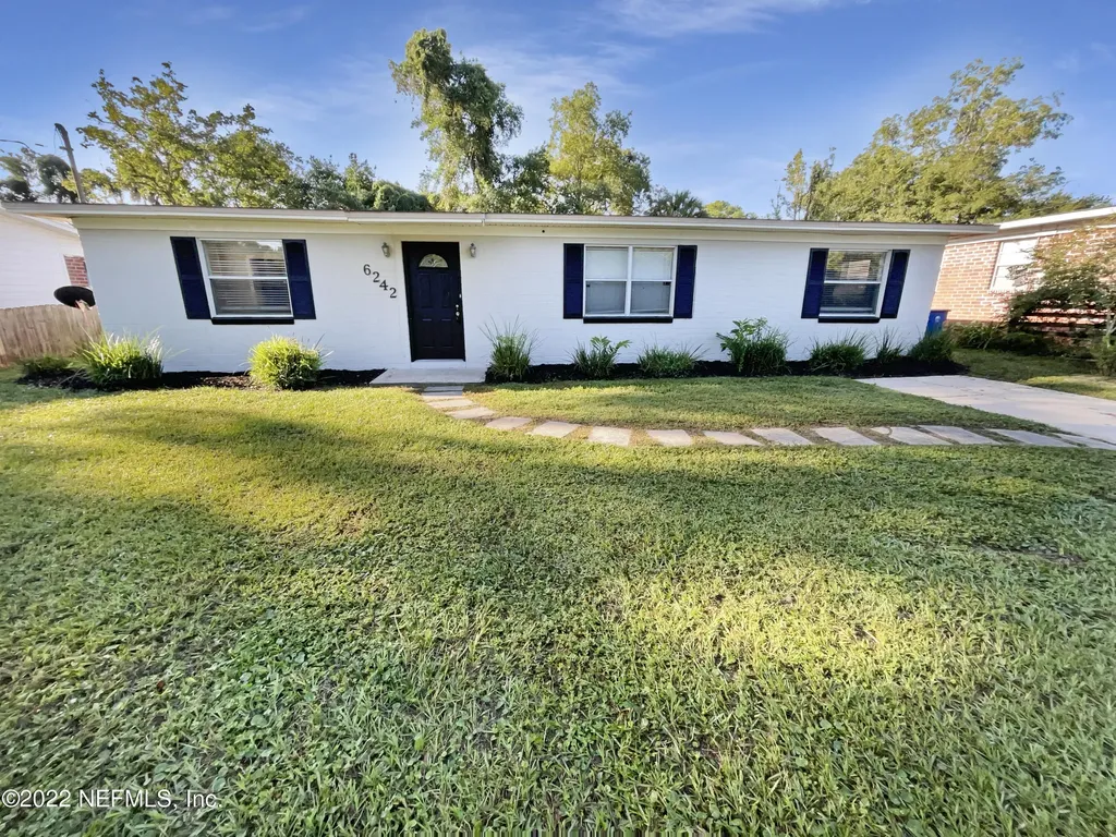 6242 Pine Cove Lane Jacksonville FL 32211