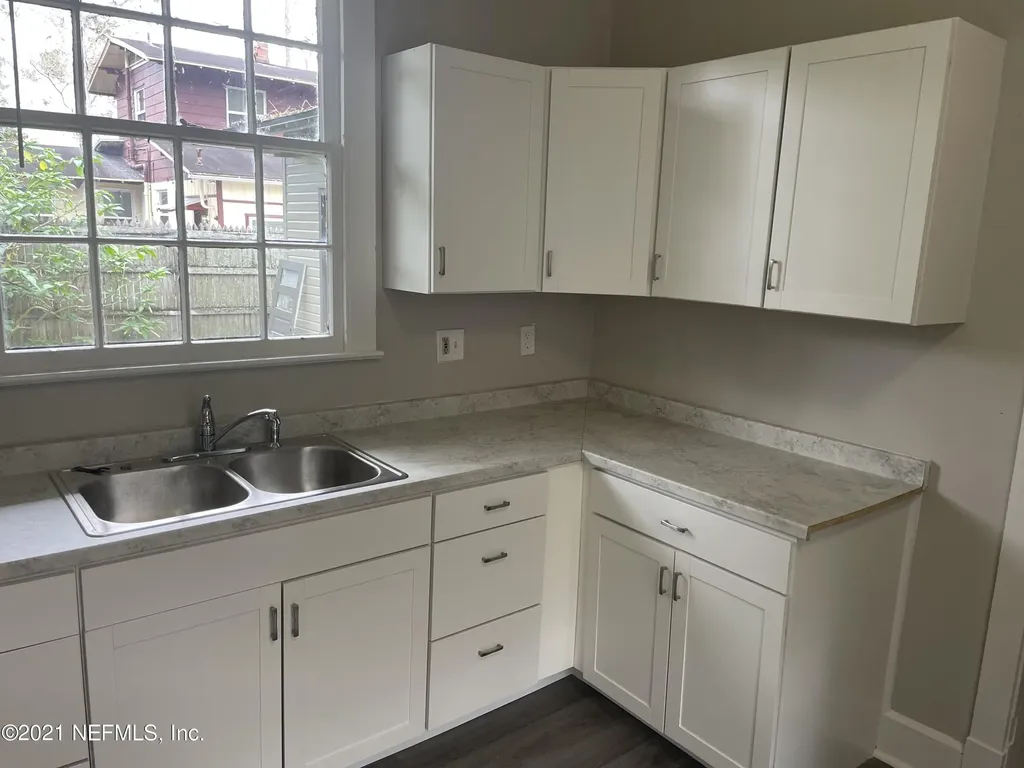1966 Fulton Place Jacksonville FL 32207
