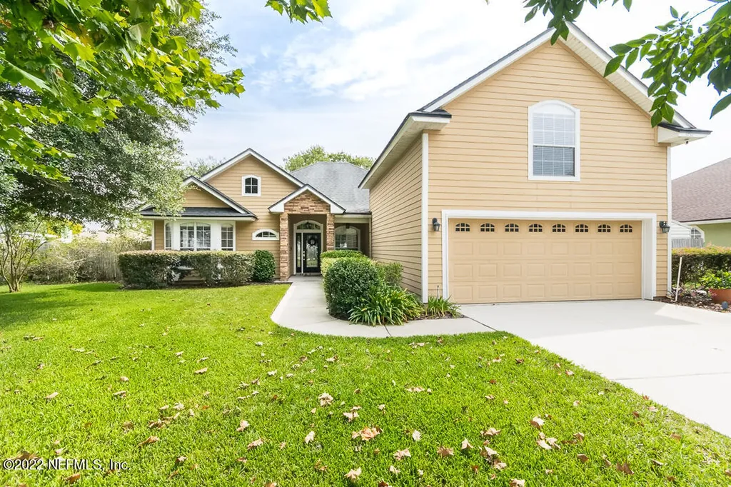 3752 Southbank Circle Green Cove Springs FL 32043