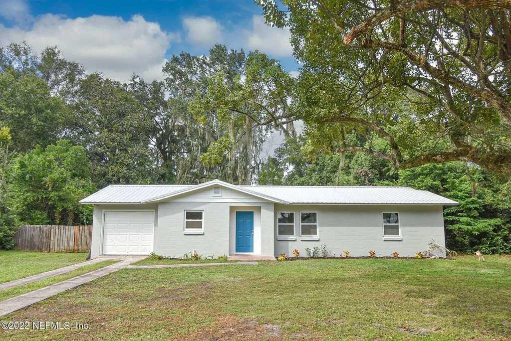 2106 Carr Street Palatka FL 32177