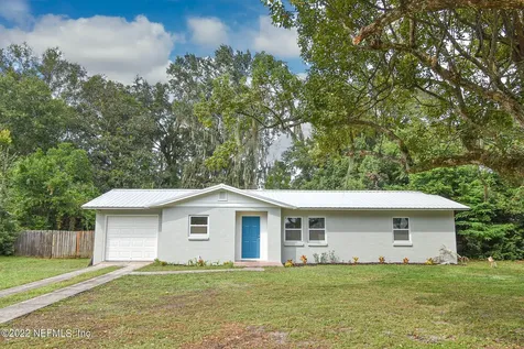 2106 Carr Street Palatka FL 32177
