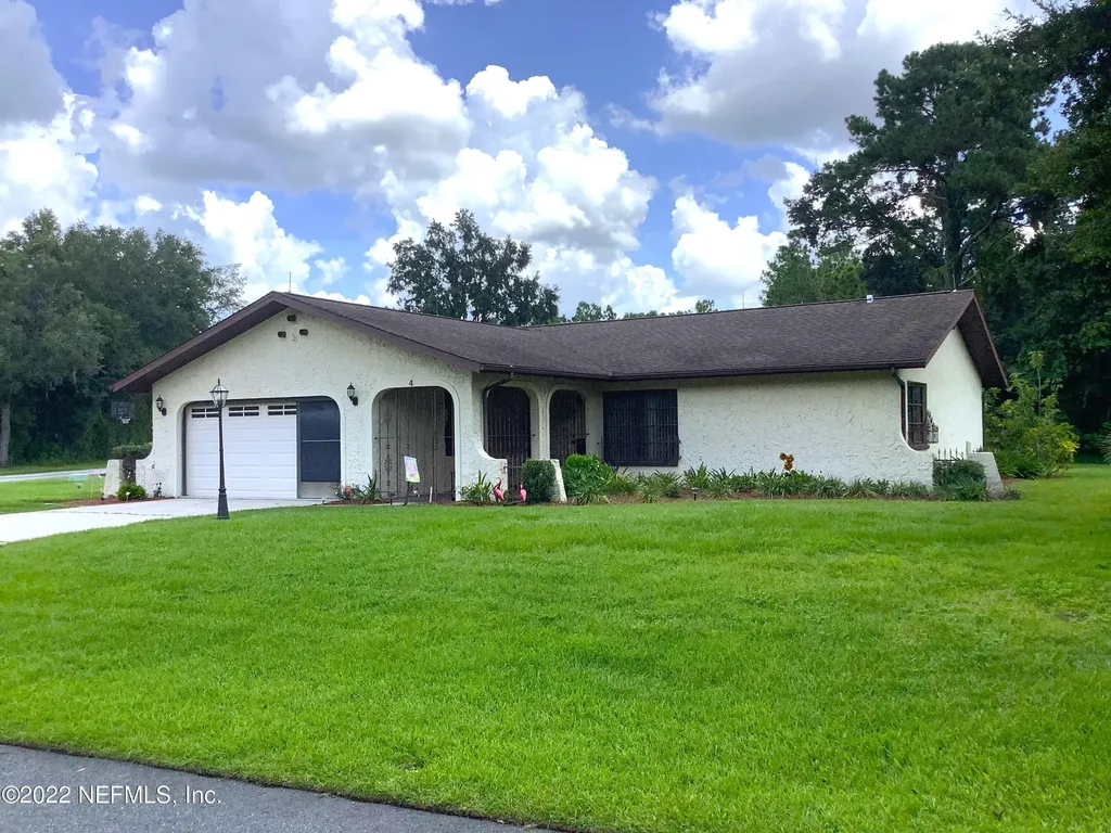 4 Mangrove Court W Homosassa FL 34446