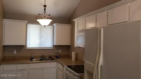 2406 Seabury Place N Jacksonville FL 32246